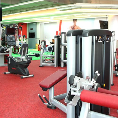 Fitness First Bawabat Al Sharq Mall exercise equipment